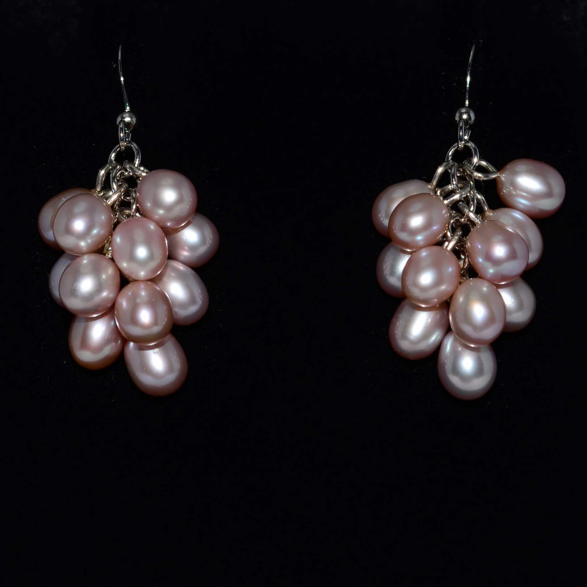 Lavender Rice Shape Pearls on Grape Shape Dangle Earrings - Click Image to Close