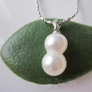 white calabash freshwater pearl pendant10-12mm