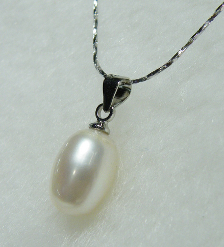 white teardrop freshwater pearl pendant 7-8mm - Click Image to Close